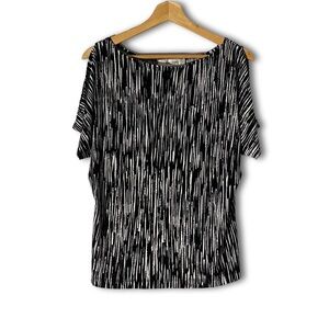 Jones Studio Black/White Cold-Shoulder Top Slimming Vertical Striped Pattern